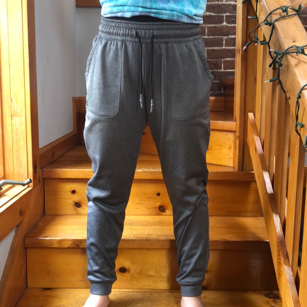 sweat pants